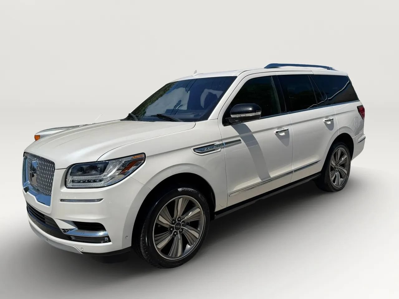 Used 2018 Lincoln Navigator Reserve w/ Technology Package AWD/4WD image 7