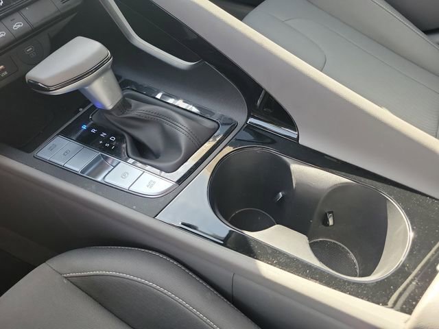 Certified 2025 Hyundai Elantra SEL image 13