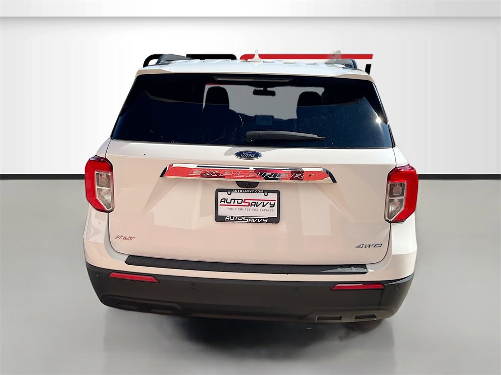 Used 2022 Ford Explorer XLT image 6