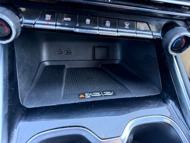 Certified 2024 Chevrolet Traverse LT FWD image 28