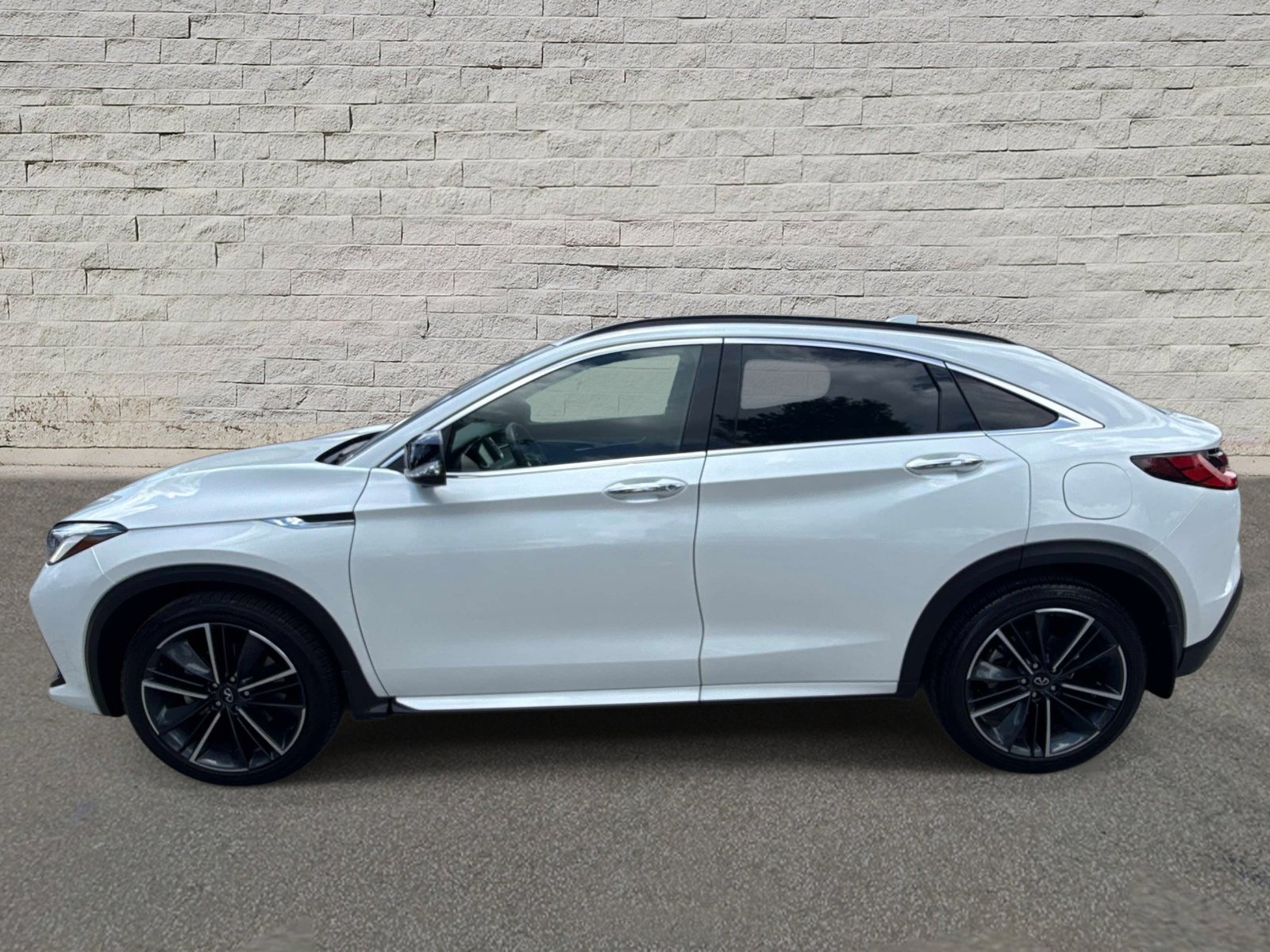 Used 2024 INFINITI QX55 Essential AWD/4WD image 8