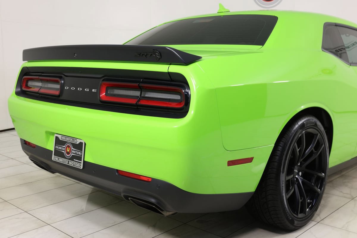 Used 2023 Dodge Challenger SRT Hellcat w/ Driver Convenience Group RWD image 39