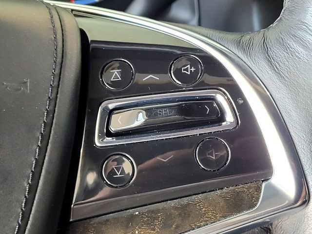 Used 2019 Cadillac Escalade Platinum w/ Escalade Sport Edition AWD/4WD image 25