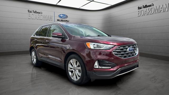 Used 2019 Ford Edge Titanium w/ Cold Weather Package AWD/4WD image 2