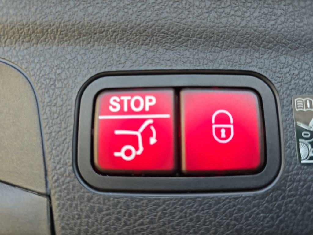 Certified 2026 Mercedes-Benz GLE 350 4MATIC image 14