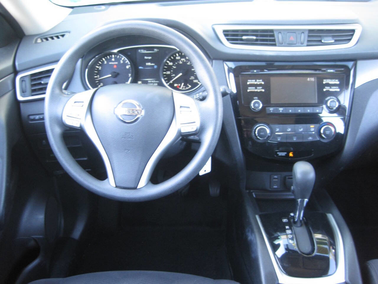 Used 2016 Nissan Rogue S image 31