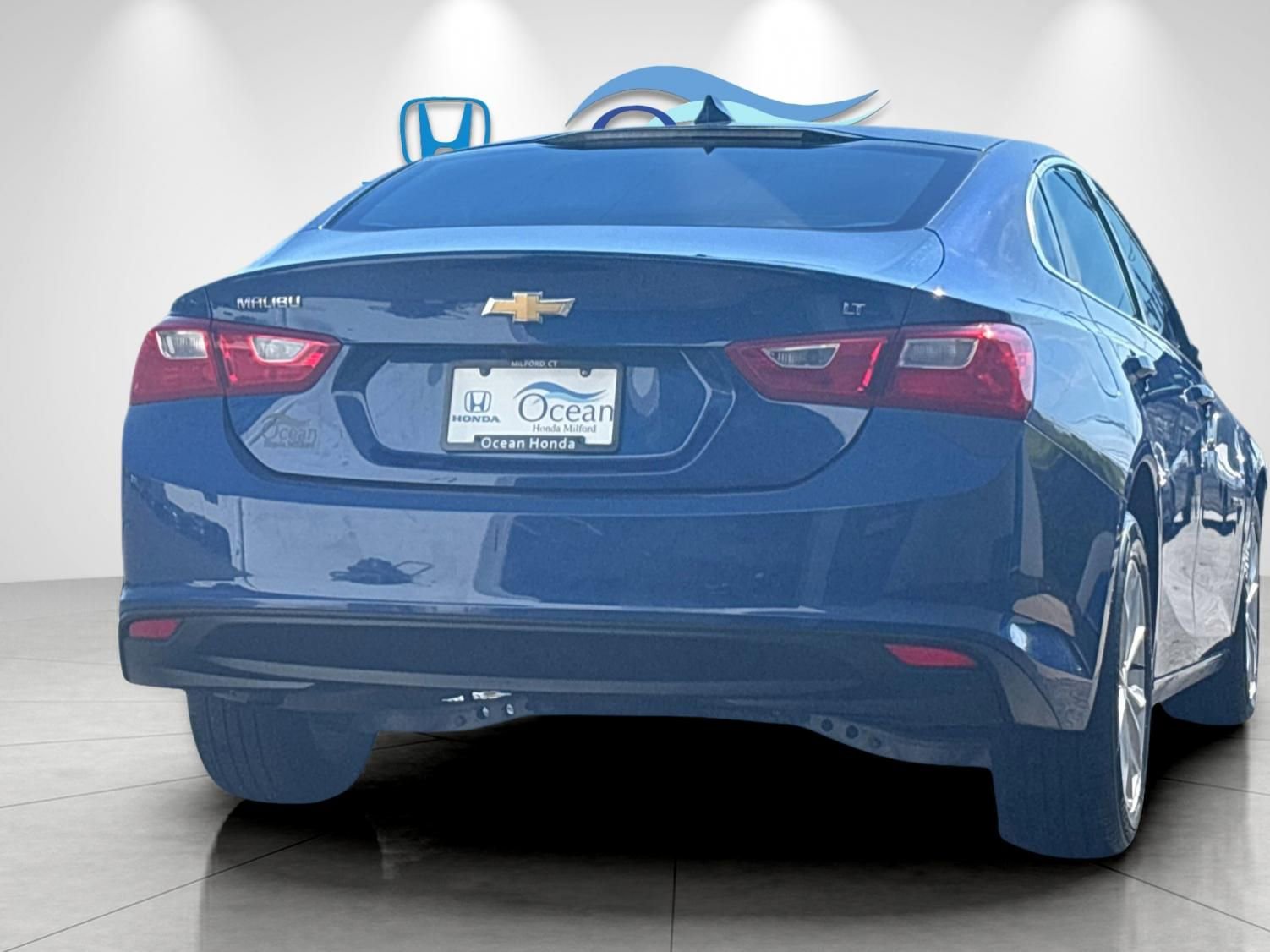 Used 2023 Chevrolet Malibu LT FWD image 4
