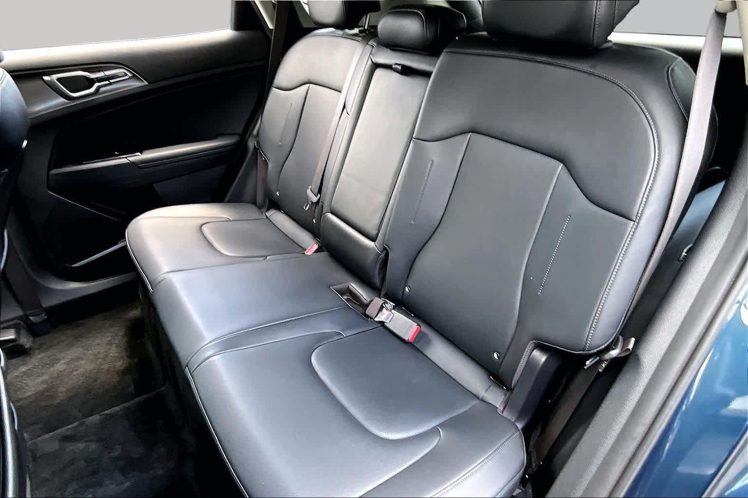 Used 2023 Kia Sportage EX AWD/4WD image 19
