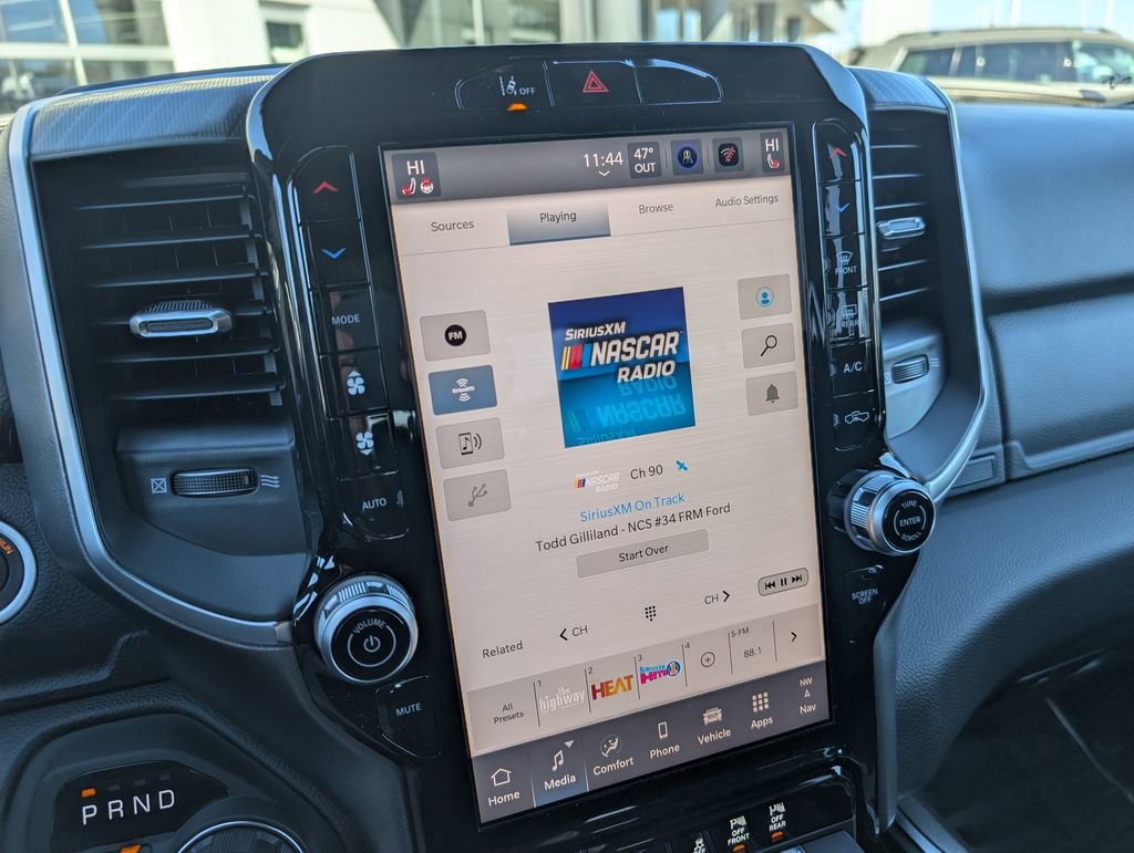 New 2026 RAM 1500 4x4 Crew Cab image 25