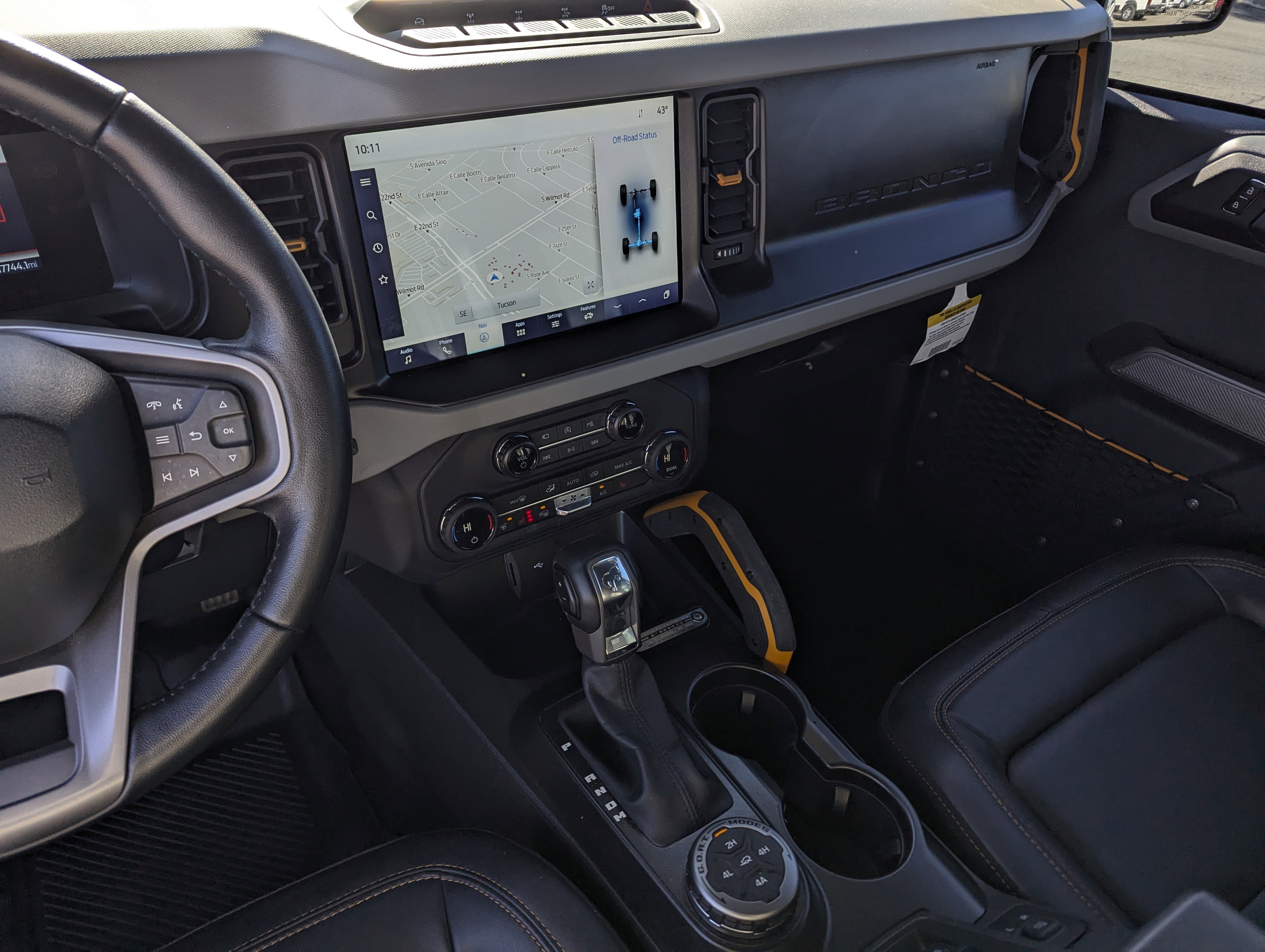 Used 2023 Ford Bronco Badlands image 10