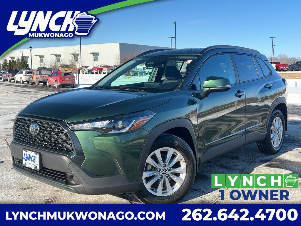 Used 2024 Toyota Corolla Cross LE image 1