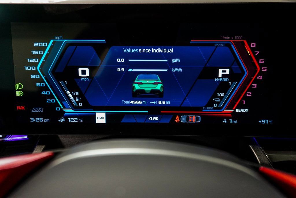 Used 2025 BMW M5 w/ Carbon Package image 46