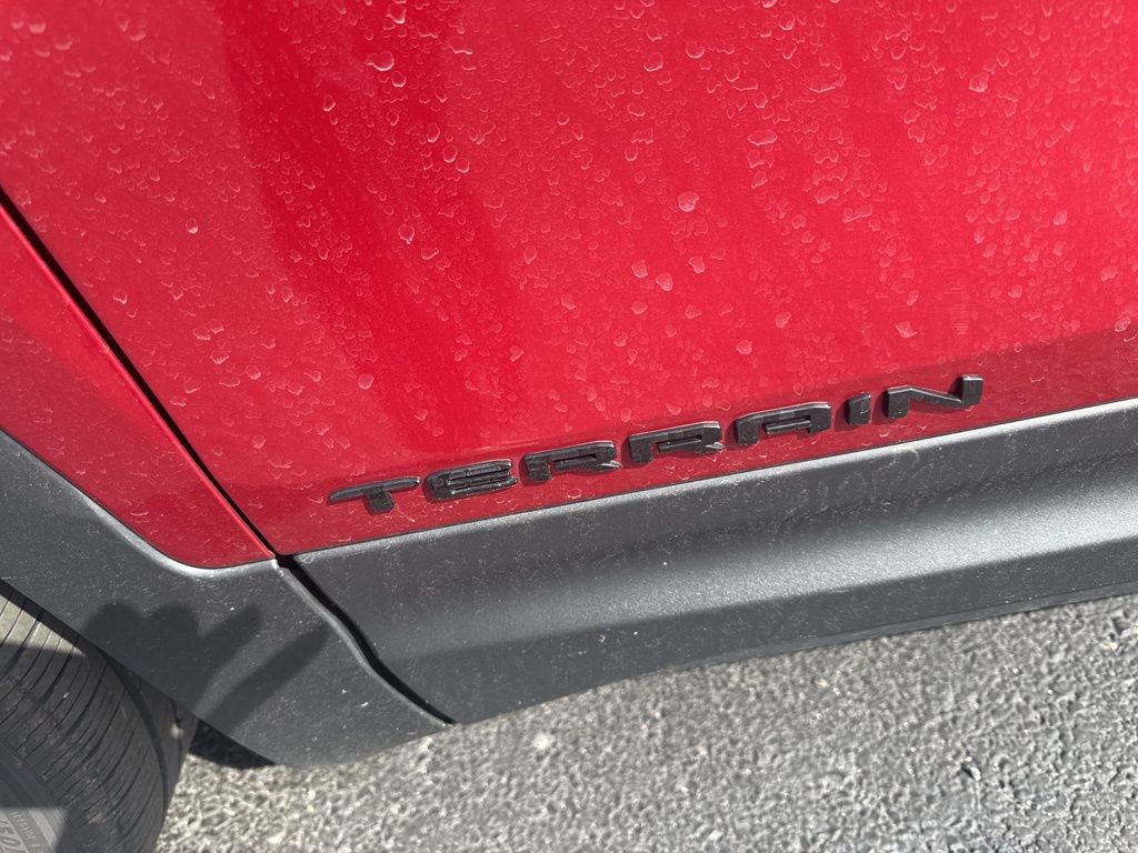Used 2023 GMC Terrain SLE w/ Elevation Edition image 9