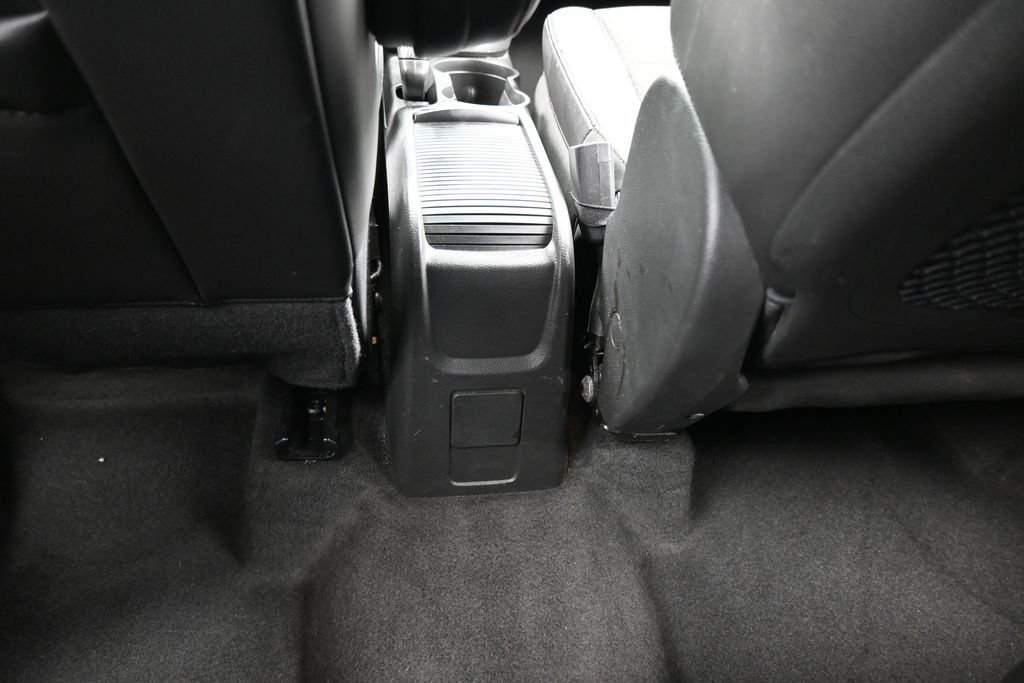 Used 2021 Buick Encore Preferred AWD/4WD image 34