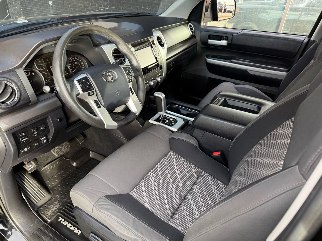 Used 2018 Toyota Tundra SR5 w/ SR5 Upgrade Package image 26