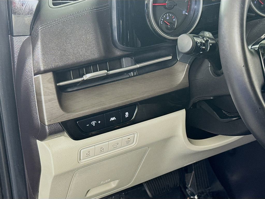 Used 2022 Kia Carnival SX image 10