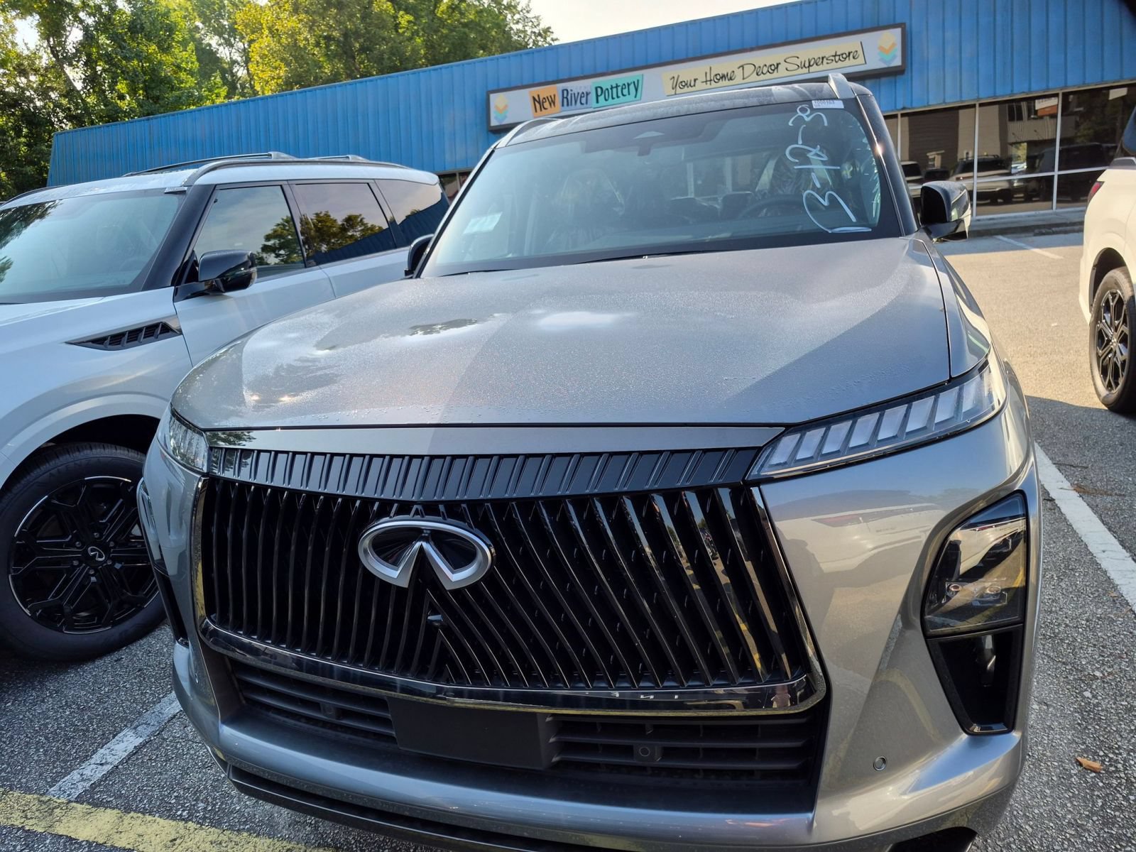 New 2027 INFINITI QX80 Autograph w/ Premium Cargo Package AWD/4WD image 6