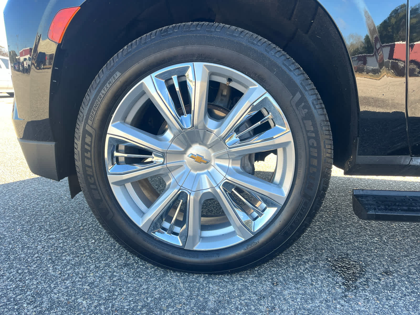 Used 2023 Chevrolet Tahoe High Country w/ Premium Package 2 image 37