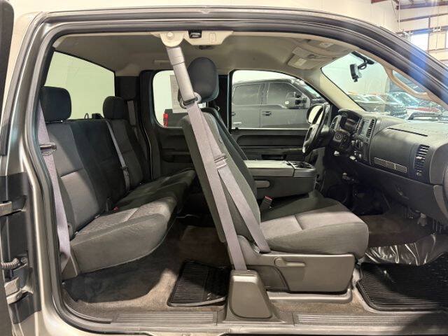 Used 2013 Chevrolet Silverado 1500 LT w/ All-Star Edition AWD/4WD image 16
