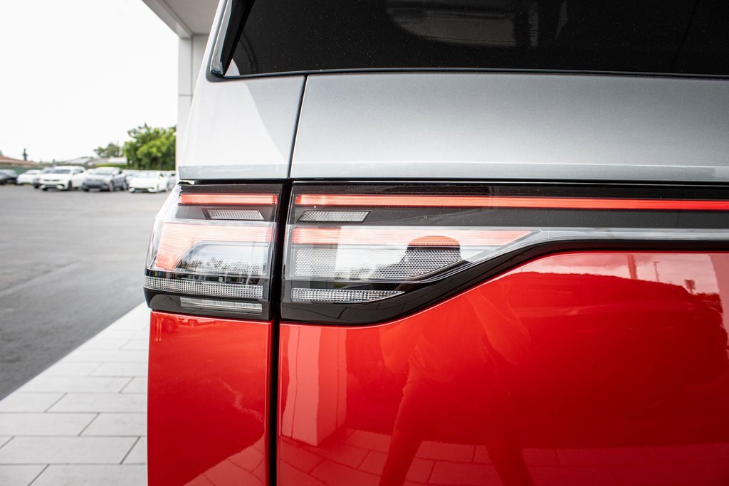 New 2025 Volkswagen ID. Buzz Pro S Plus image 15