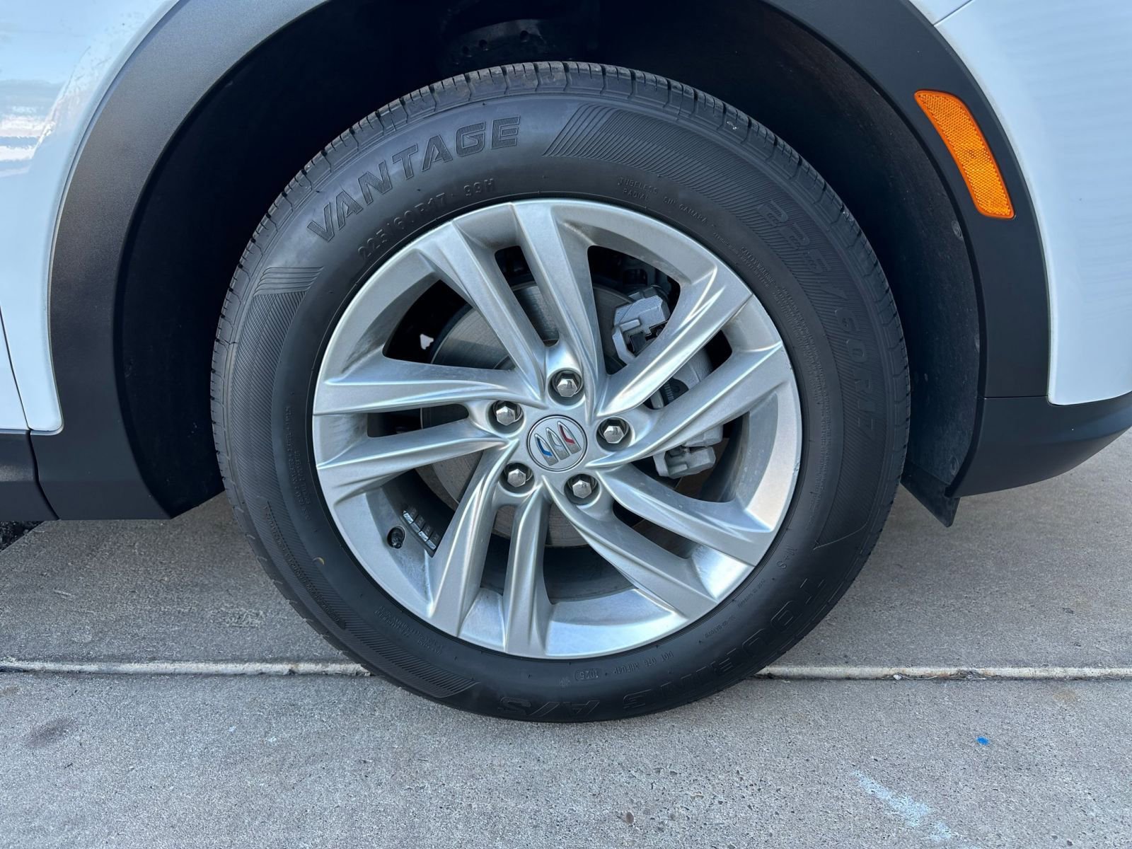 Used 2025 Buick Envista Preferred image 27