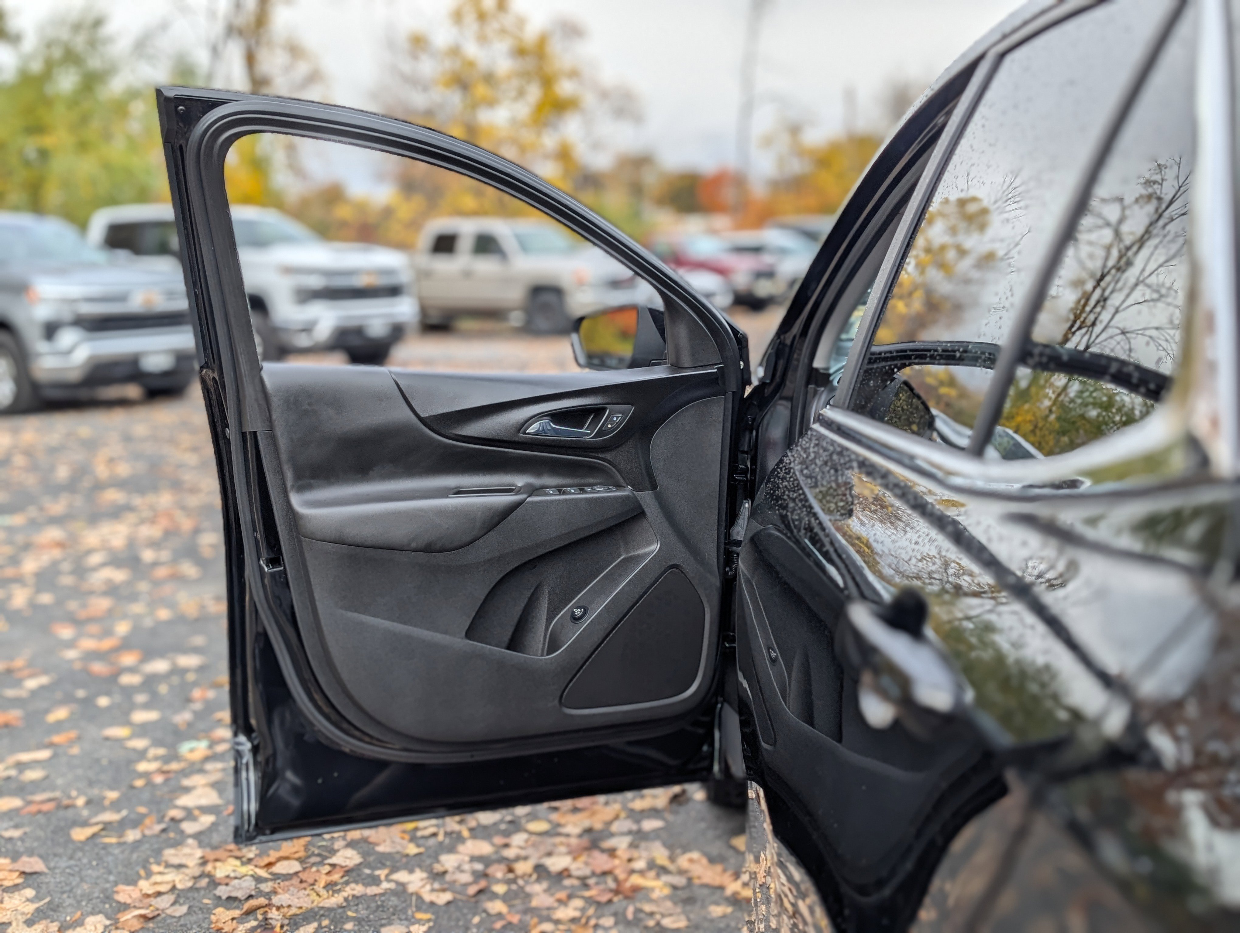 Used 2022 Chevrolet Equinox LT w/ Driver Convenience Package image 26