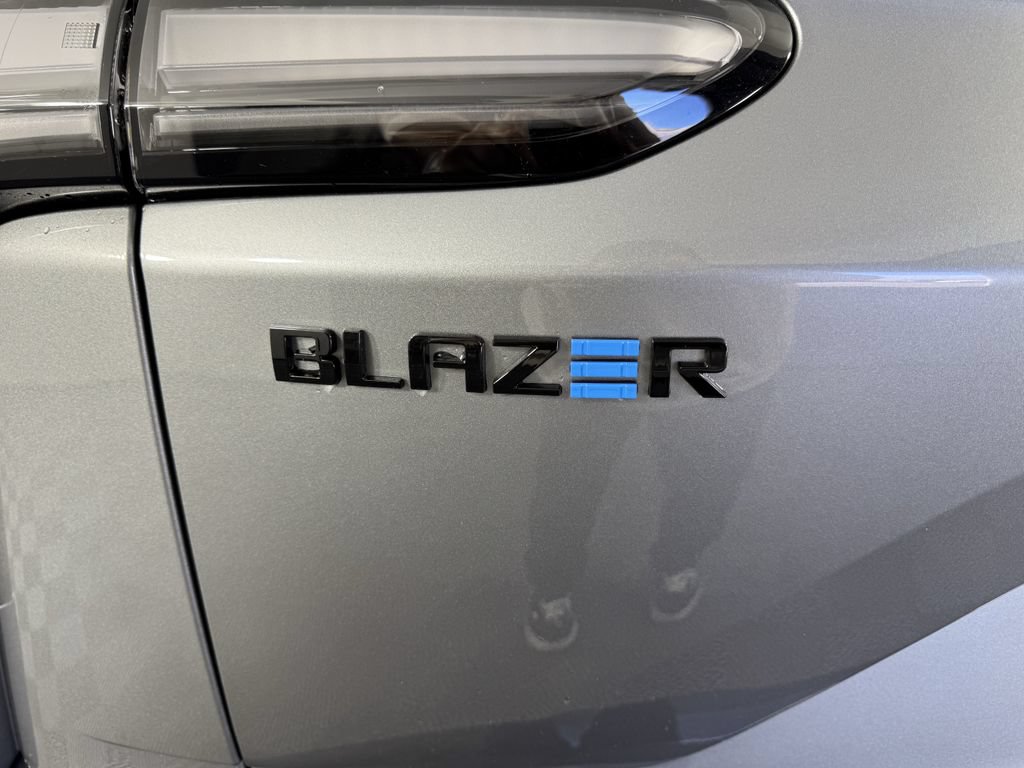 New 2026 Chevrolet Blazer EV SS AWD/4WD image 33