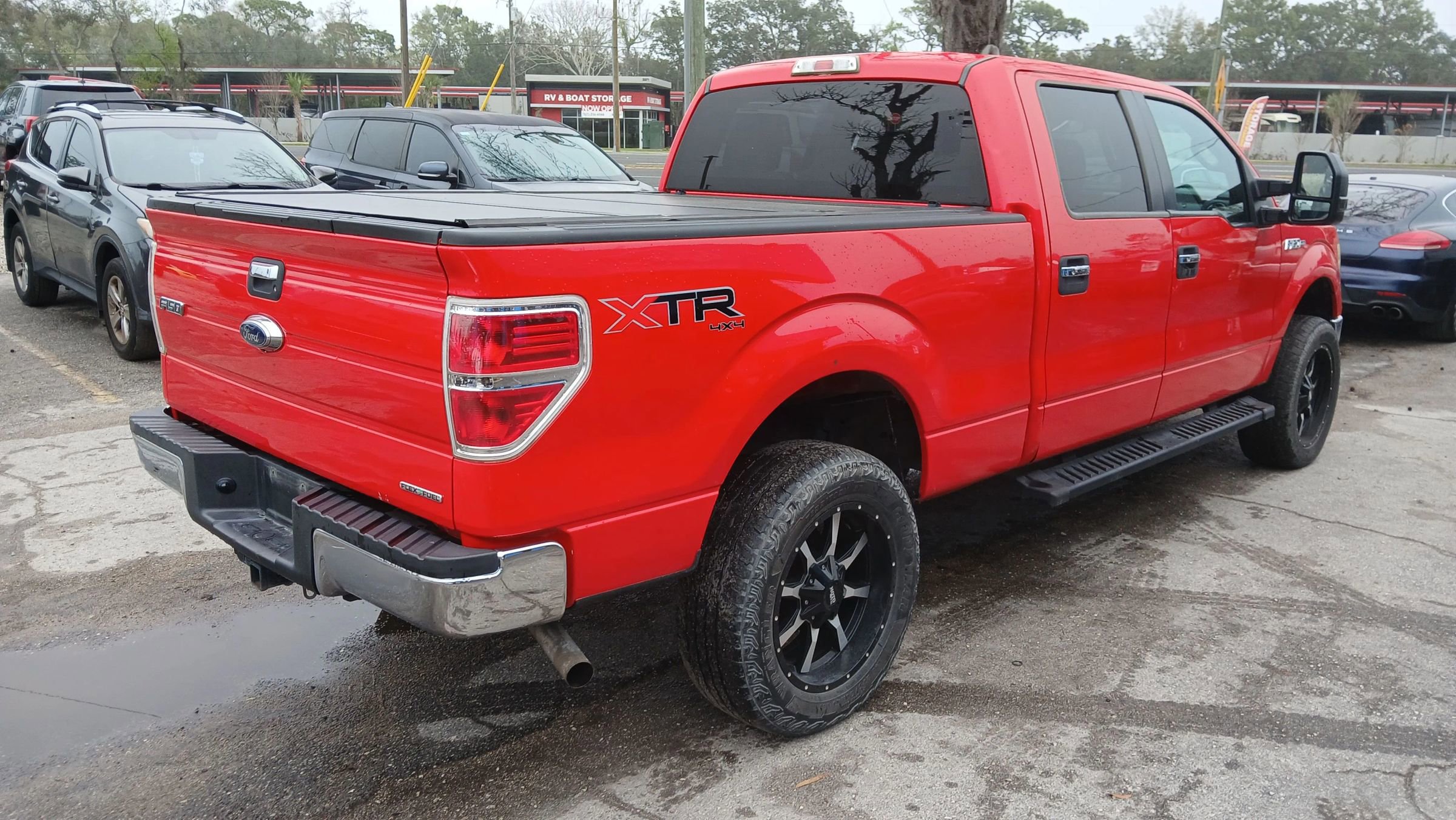 Used 2013 Ford F150 XLT w/ XTR Pkg image 6