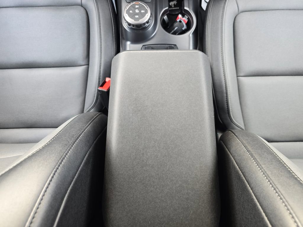 Used 2024 Ford Bronco Everglades image 35