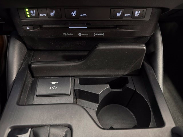 Used 2022 Lexus ES 300h F Sport w/ Accessory Package FWD image 22