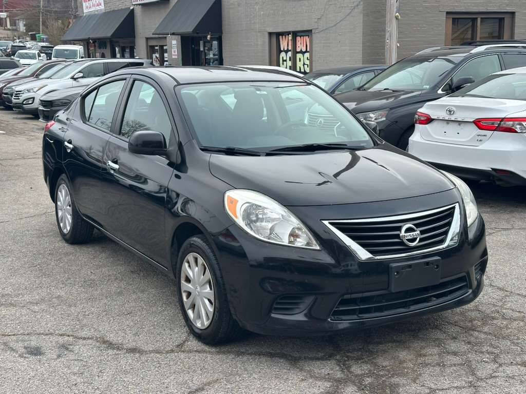 Used 2012 Nissan Versa SV w/ Convenience Pkg