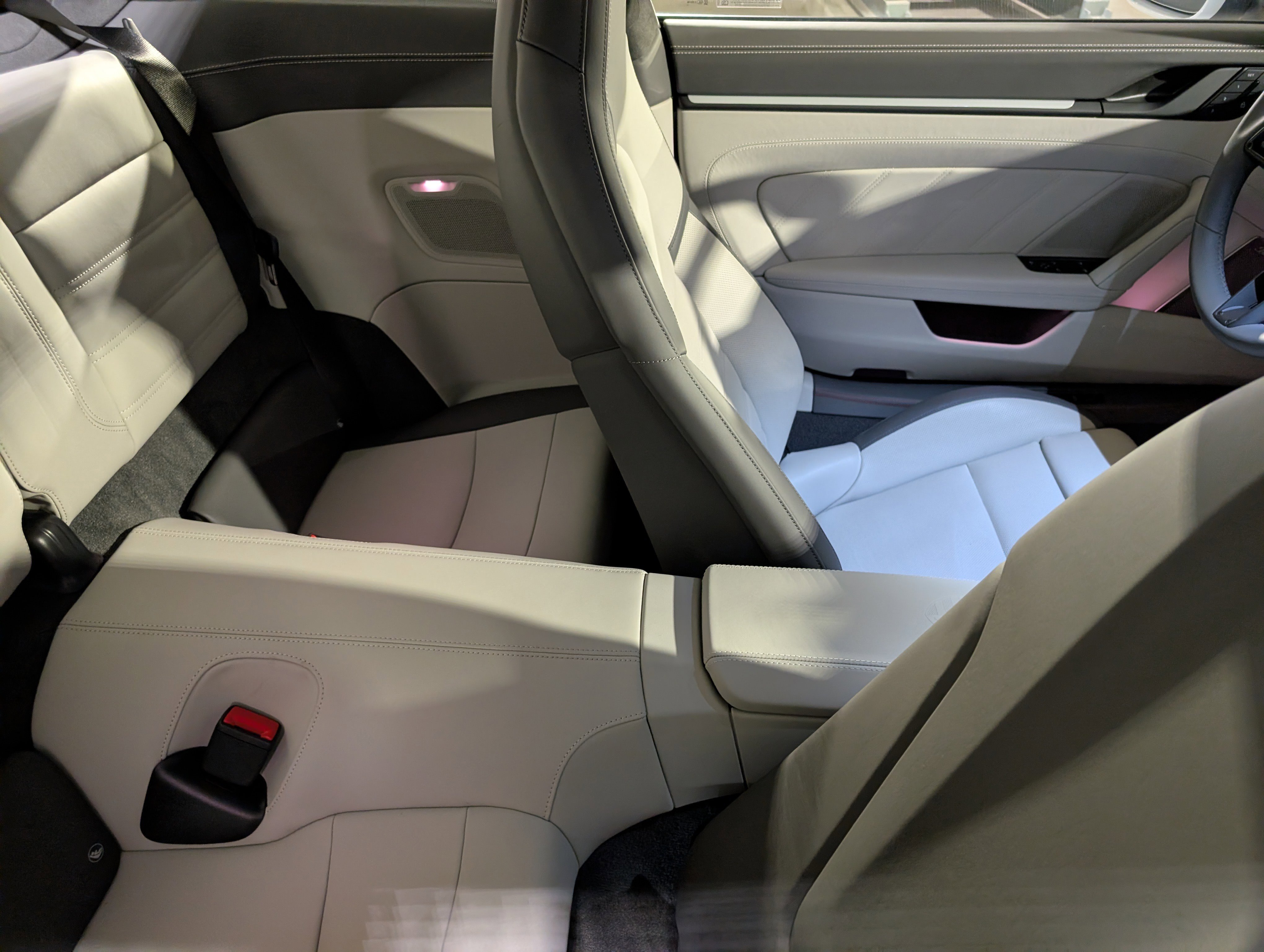 Certified 2025 Porsche 911 Carrera RWD image 26