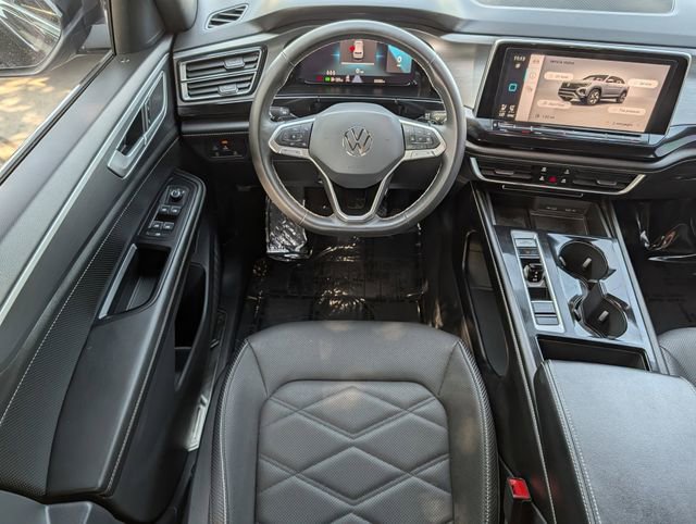 Used 2024 Volkswagen Atlas Cross Sport SE image 12