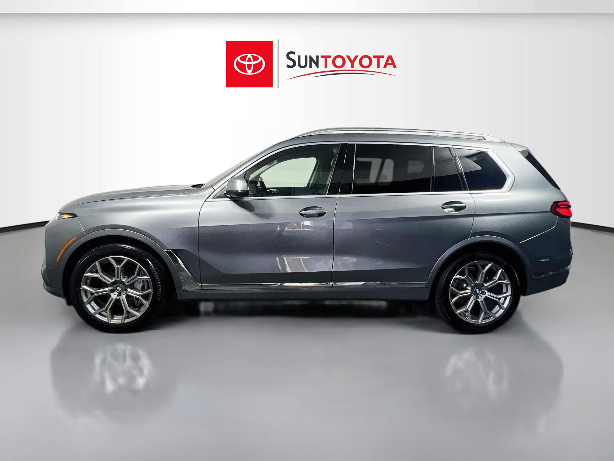 Used 2024 BMW X7 xDrive40i AWD/4WD image 7