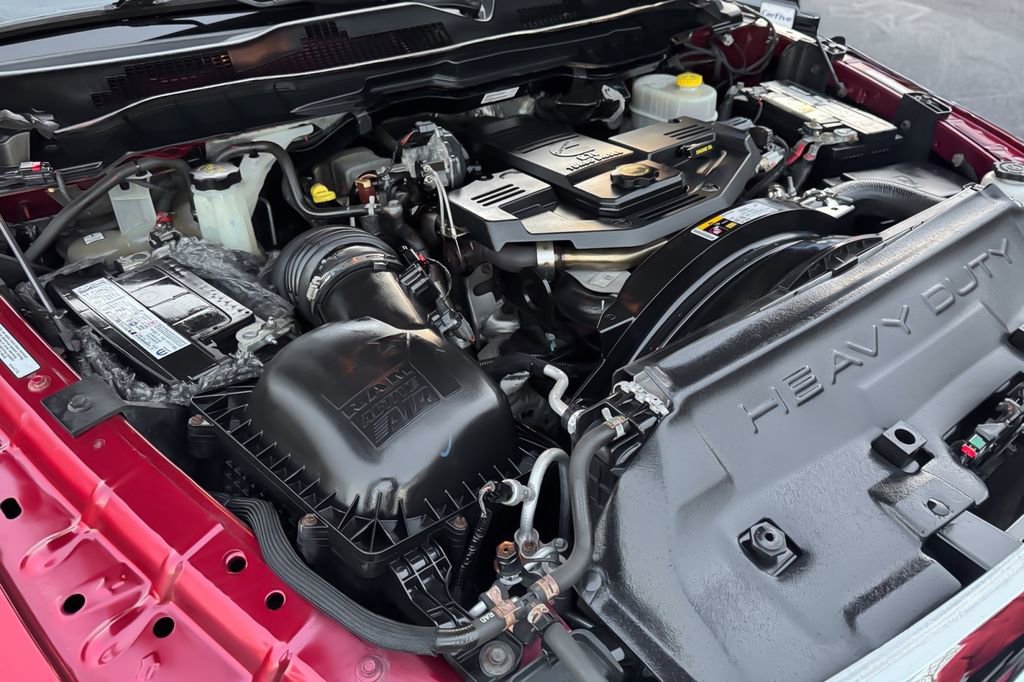 Used 2014 RAM 3500 Laramie image 32