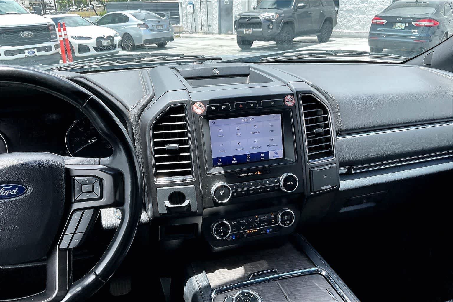 Used 2021 Ford Expedition Limited AWD/4WD image 15
