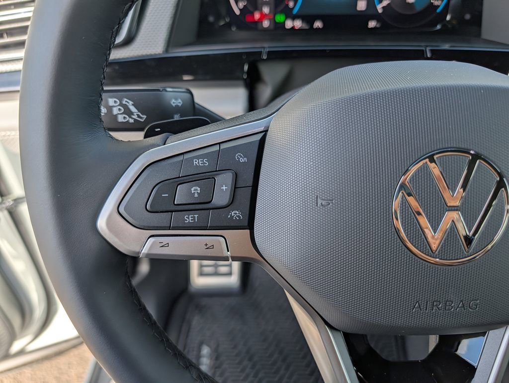 New 2026 Volkswagen Atlas Cross Sport SEL R-Line image 15