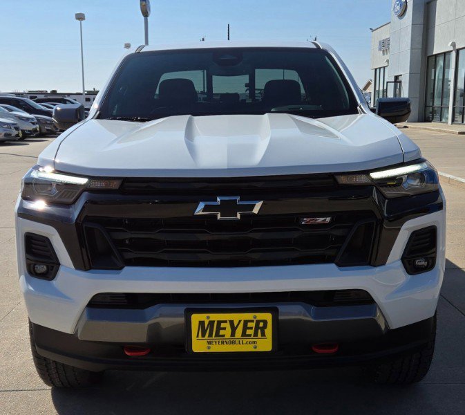 New 2025 Chevrolet Colorado Z71 image 3
