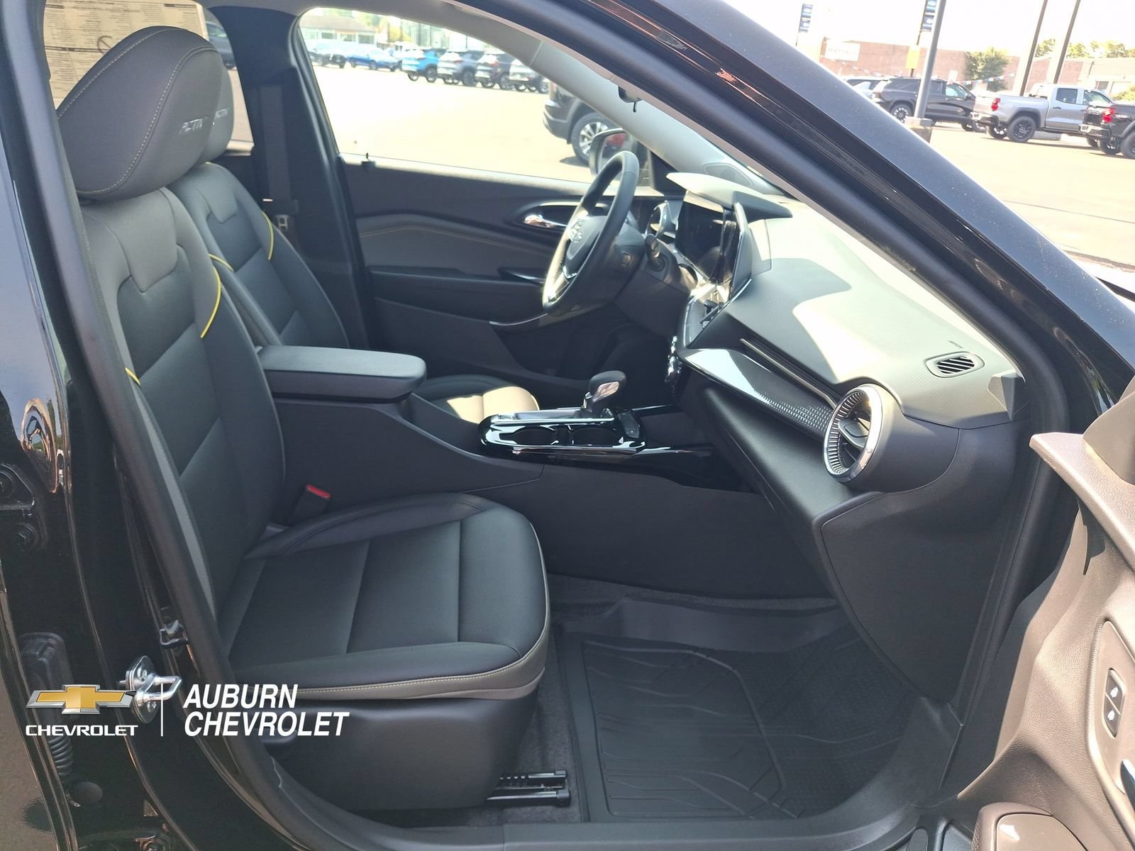 New 2026 Chevrolet Trax ACTIV w/ Driver Confidence Package FWD image 18