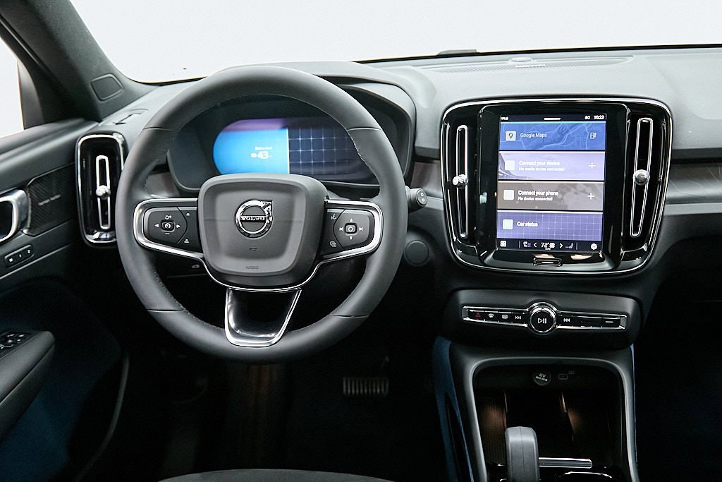 Certified 2023 Volvo XC40 Recharge Ultimate image 25