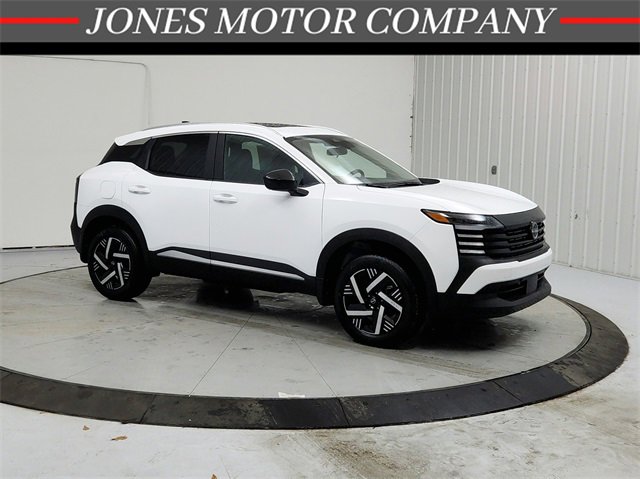 New 2026 Nissan Kicks SV w/ SV Premium Package