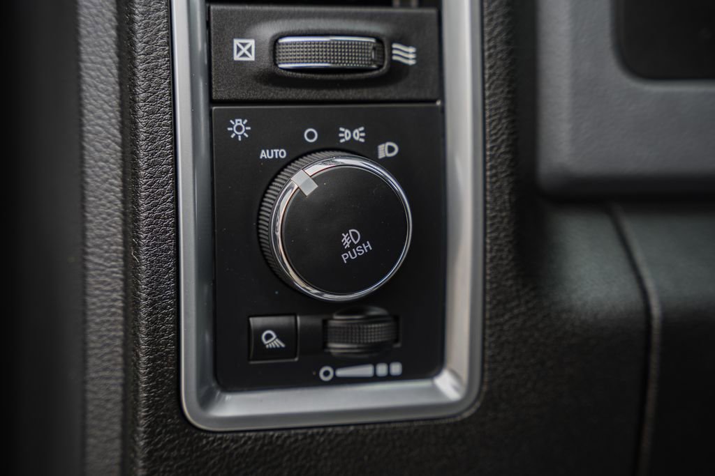 Used 2019 RAM 1500 Classic Warlock image 48