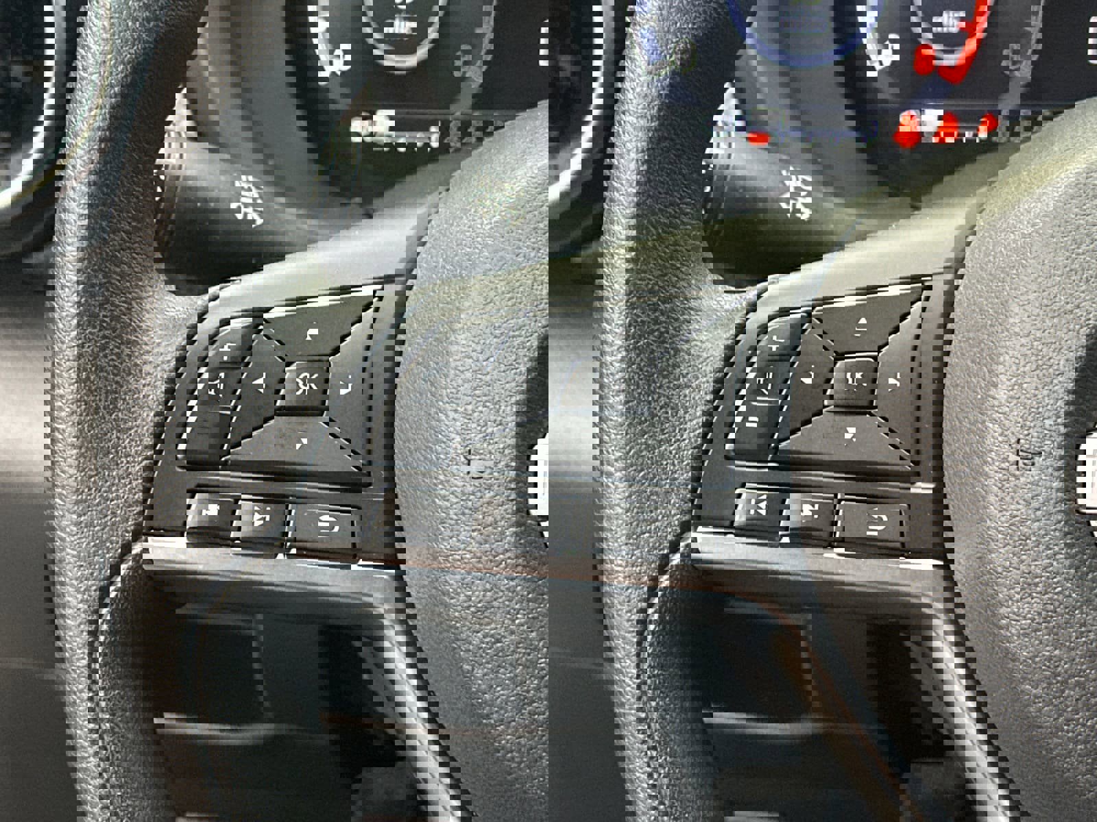 Used 2024 Nissan Kicks SV image 24