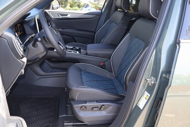 New 2026 Volkswagen Atlas Cross Sport SEL Premium R-Line image 12