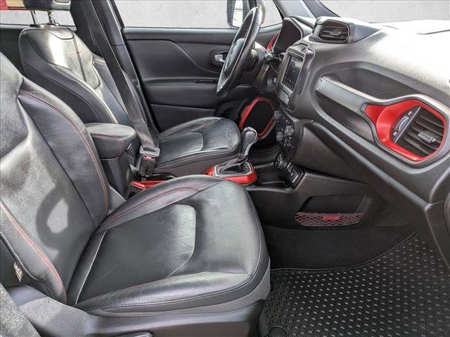 Used 2018 Jeep Renegade Trailhawk image 21