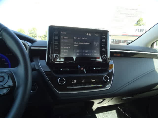 Used 2021 Toyota Corolla XLE image 27