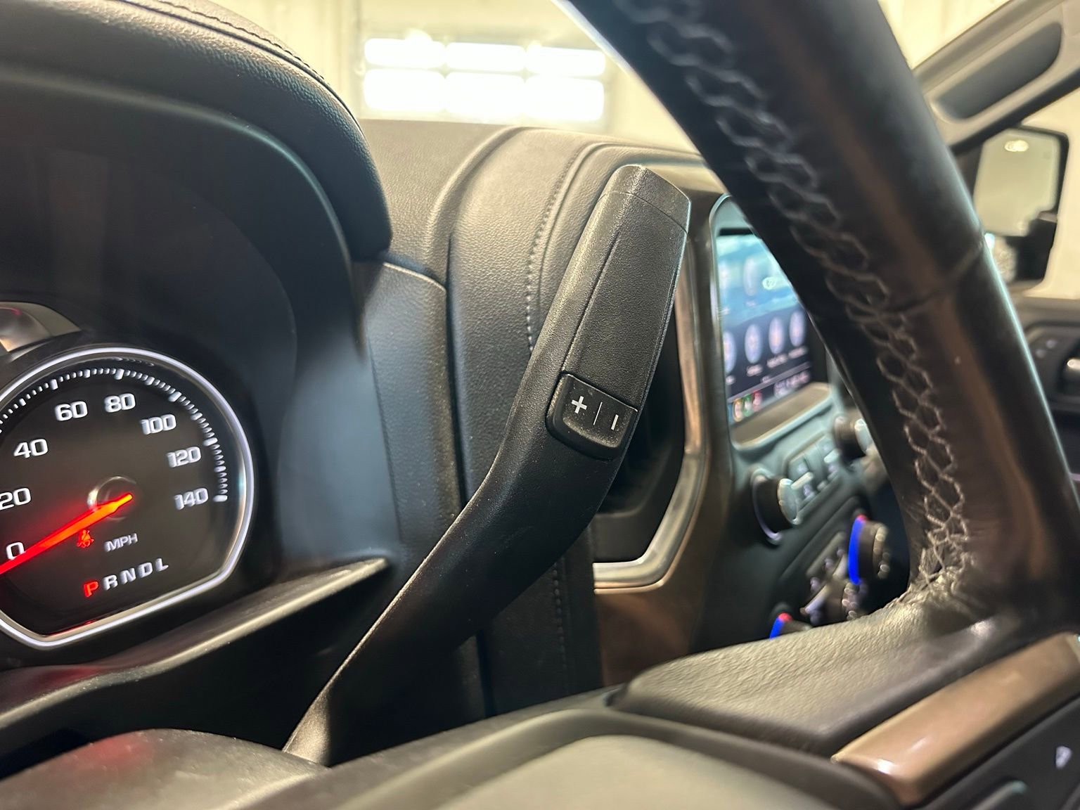 Used 2021 Chevrolet Silverado 3500 High Country image 21