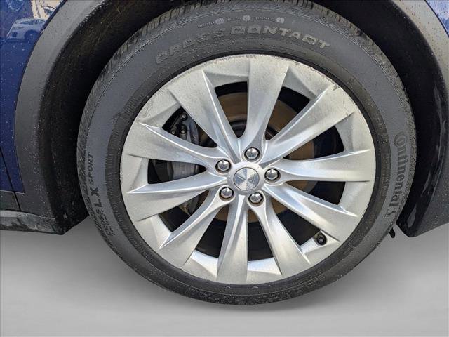 Used 2017 Tesla Model X 90D image 18