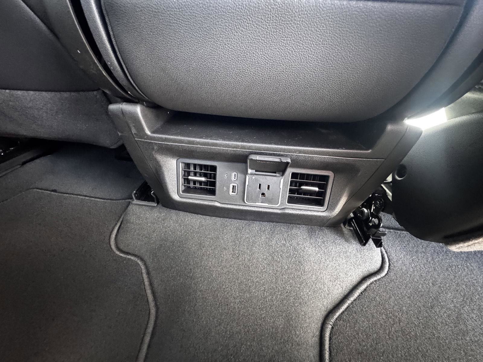 Used 2025 GMC Sierra 1500 SLT AWD/4WD image 14