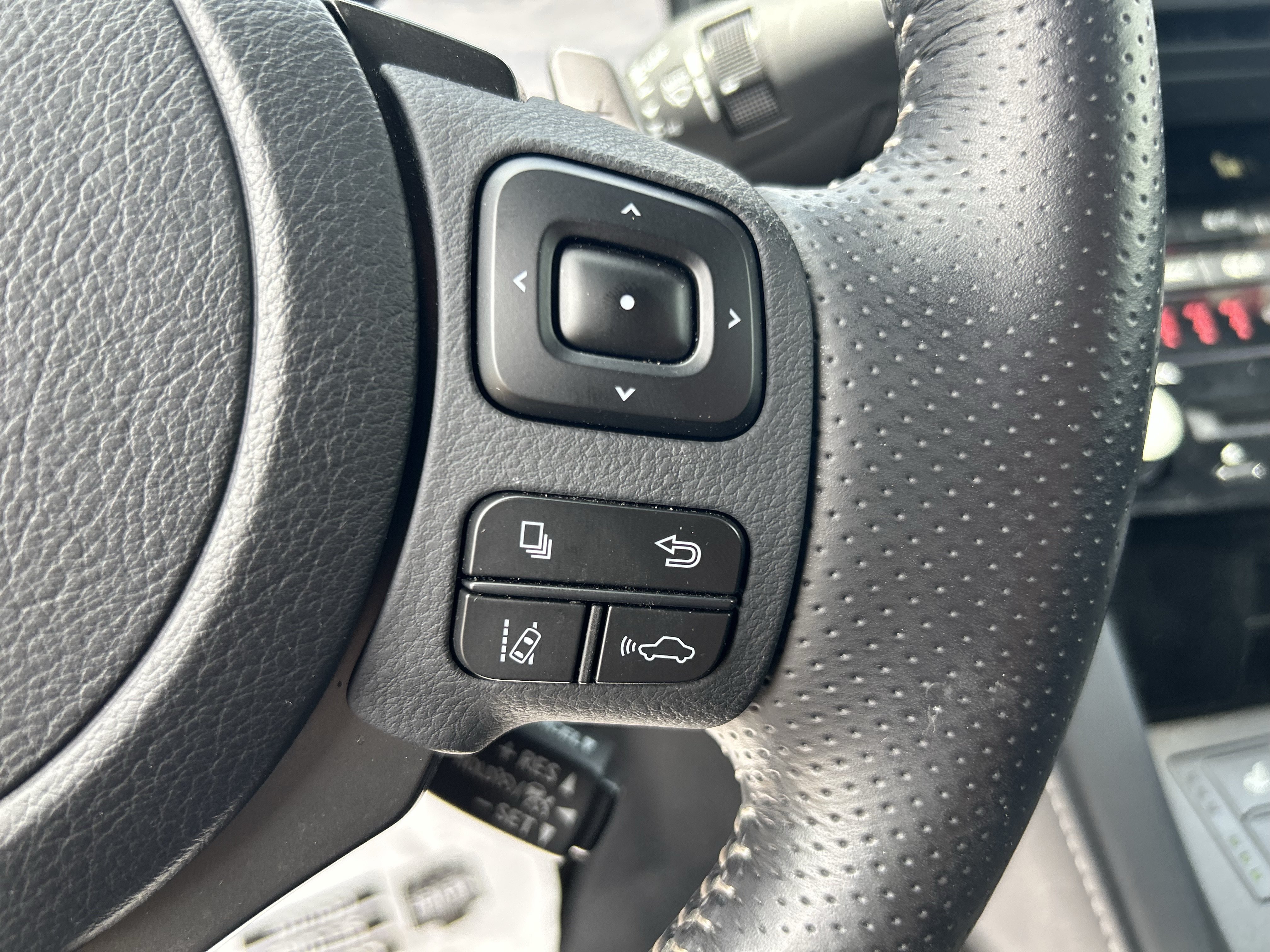 Used 2021 Lexus IS 350 F Sport w/ Accessory Package 2 AWD/4WD image 23